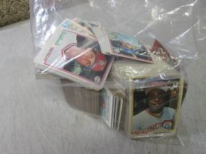 (FS) Large Lot Topps Baseball Sport...