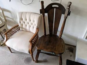 lot 156 image: Vintage Oversized Wood Frame Chair,...