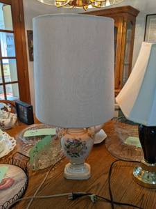 lot 28 image: (2) Vintage Table Lamps See Photos...