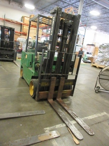 CLARK 8000# LP FORKLIFT