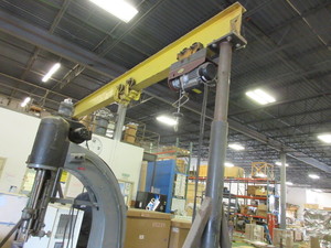 GANTRY CRANE WITH NORTHERN INDUSTRIAL 1500 LB ELECTRIC ROPE HOIST