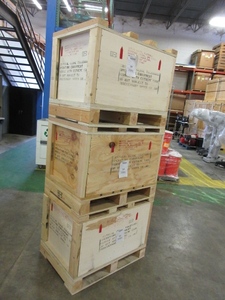 CUSTOM WOODEN CRATES WITH LIDS AND INTERNATIONAL SHIPPING STAMP