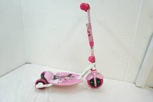 Minnie Mouse girls scooter