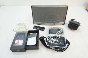 Bose iPod Speaker with 2 iPod