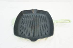 le crescent pan