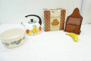 kitchen lot