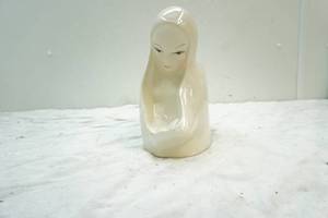 Mary vase