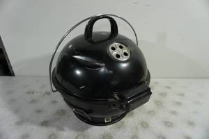 lot 129 image: Portable Charcoal Grill