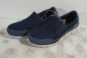 lot 166 image: NEW Skechers Slip On Shoes - Mens 11