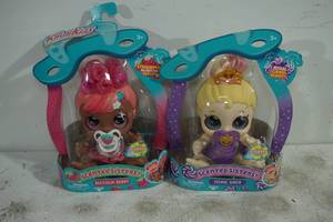 lot 71 image: NEW KindiKids Scented Sisters Dolls