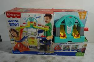 lot 130 image: Fisher-Price Little People Launch and Loop Raceway