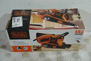 lot 159 image: Black and Decker Dragster 3 x 21 Belt Sander - 7 Amp