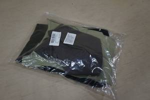 lot 193 image: 4 Piece Basic Crop Tops Size Small