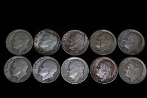 lot 230 image: Roosevelt Silver Dime Coins