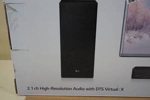 lot 20 image: LG SKM5Y 2.1 Channel Sound Bar with Subwoofer