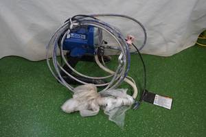lot 32 image: Graco Magnum X5 Airless Paint Sprayer