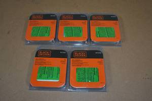 lot 51 image: Black and Decker 10 Chainsaw Replacement Chains