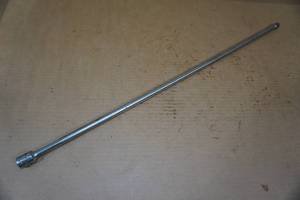 lot 67 image: Vintage Snap-On FX-24 38 Drive 22 Extension