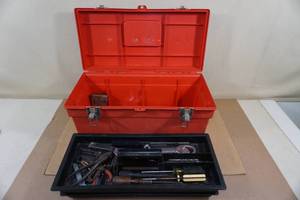 lot 96 image: Plastic Tool Box with Assorted Hand Tools