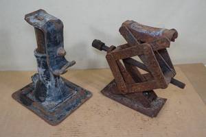 lot 103 image: Vintage Jacks