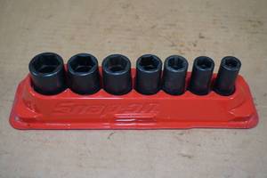 lot 59 image: Snap-On 38 Drive Mid Depth Impact Sockets - SAE