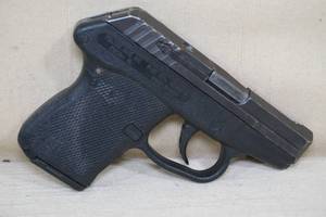 lot 38 image: Kel-Tec P-32 .32 ACP Semi-Automatic Pistol