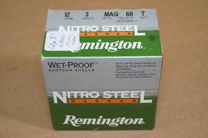 lot 135 image: 25 Remington Nitro Steel Magnum 12 Ga 3 T Shot Shotshells