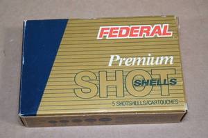 lot 141 image: 5 Federal Premium 12 Ga 3 Magnum 00 Buck Shotshells