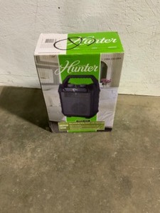 Hunter Deluxe Recirculating 1,500-Watt Utility Space Heater with Adjustable Thermostat. See Pictures