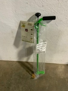 Weed Zinger Stand-Up Weeding Tool with Spring Release. See Pictures