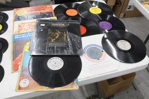 lot 667 image: Lot of (12) Vintage LP Record Albums