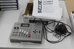 lot 644 image: Zoom Multitrak MRS-4 Recording Studio