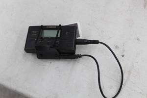 lot 637 image: Yamaha YT-250 Chromatic Tuner