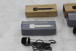 lot 634 image: Sony ECM-18N Electret Condenser Microphone (in original box) with Case