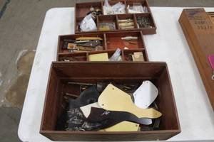 lot 680 image: Wooden Storage Case with Guitar Parts and Accessories