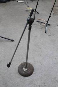 lot 664A image: Microphone Stand 40