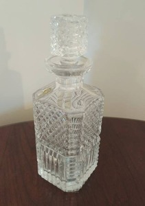 lot 6 image: Waterford decanter