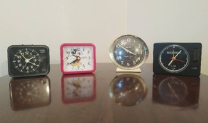 lot 38 image: Collection of clocks