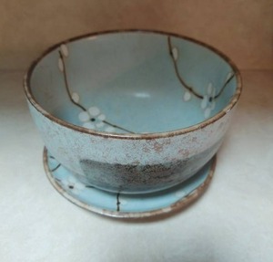 lot 73 image: Handmade stoneware bowl and saucer