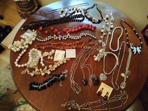 lot 164 image: Collection Of Costume Jewelry