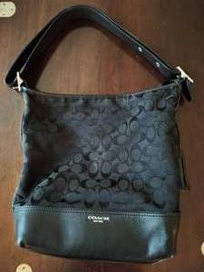 lot 170 image: Coach Handbag