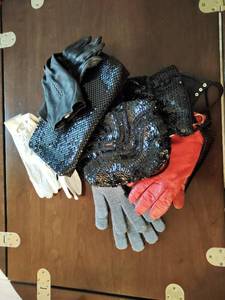 lot 176 image: Collection Of Womans Accessories