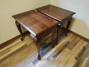 lot 215 image: Two End tables With Slideout Trays