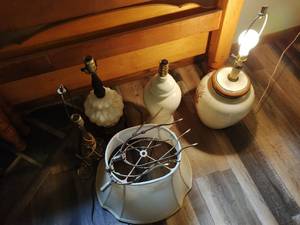 lot 204 image: Four Vintage Table Lamps