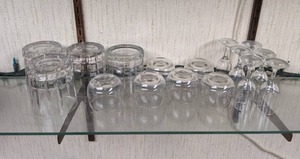 lot 299 image: Collection of 16 Bar Glasses, Including Wine, Whiskey Glasses, Old Fashioned Glasses