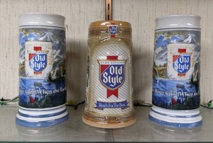 lot 40 image: Set of 3 Vintage Limited Edition Heilemans Old Style Beer Mugs