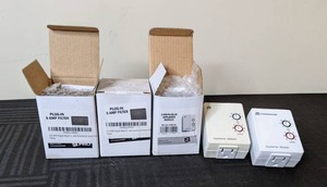 lot 101 image: (2) Powerhouse X10 3-Pin Appliance Modules and (2) X10 Plug In 5-Amp Filters