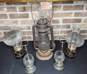 lot 200 image: An Assortment of Vintage Lanterns and Candle Holders