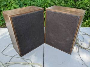 lot 191 image: Vintage Pair of Panasonic Speakers