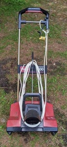 lot 165 image: Toro Power Curve 1800 Snow Thrower